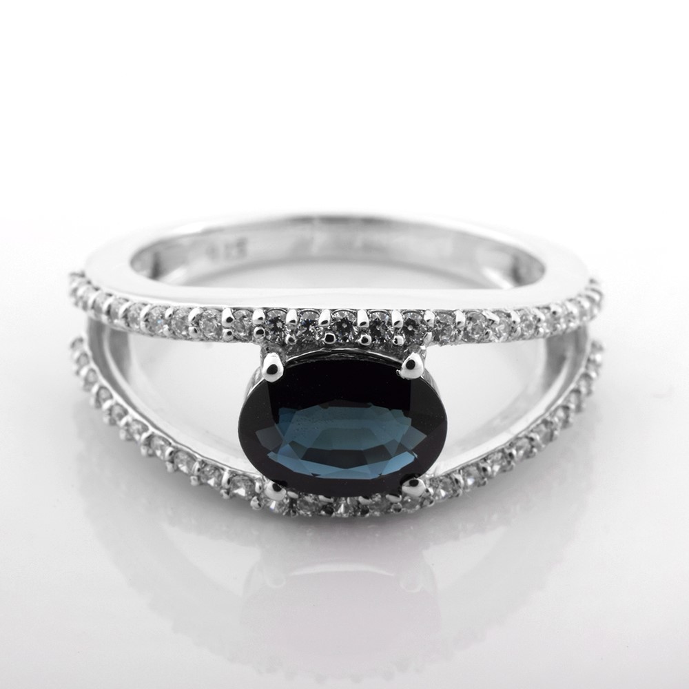 Beautiful Hand-Crafted Blue Sapphire Silver Ring
