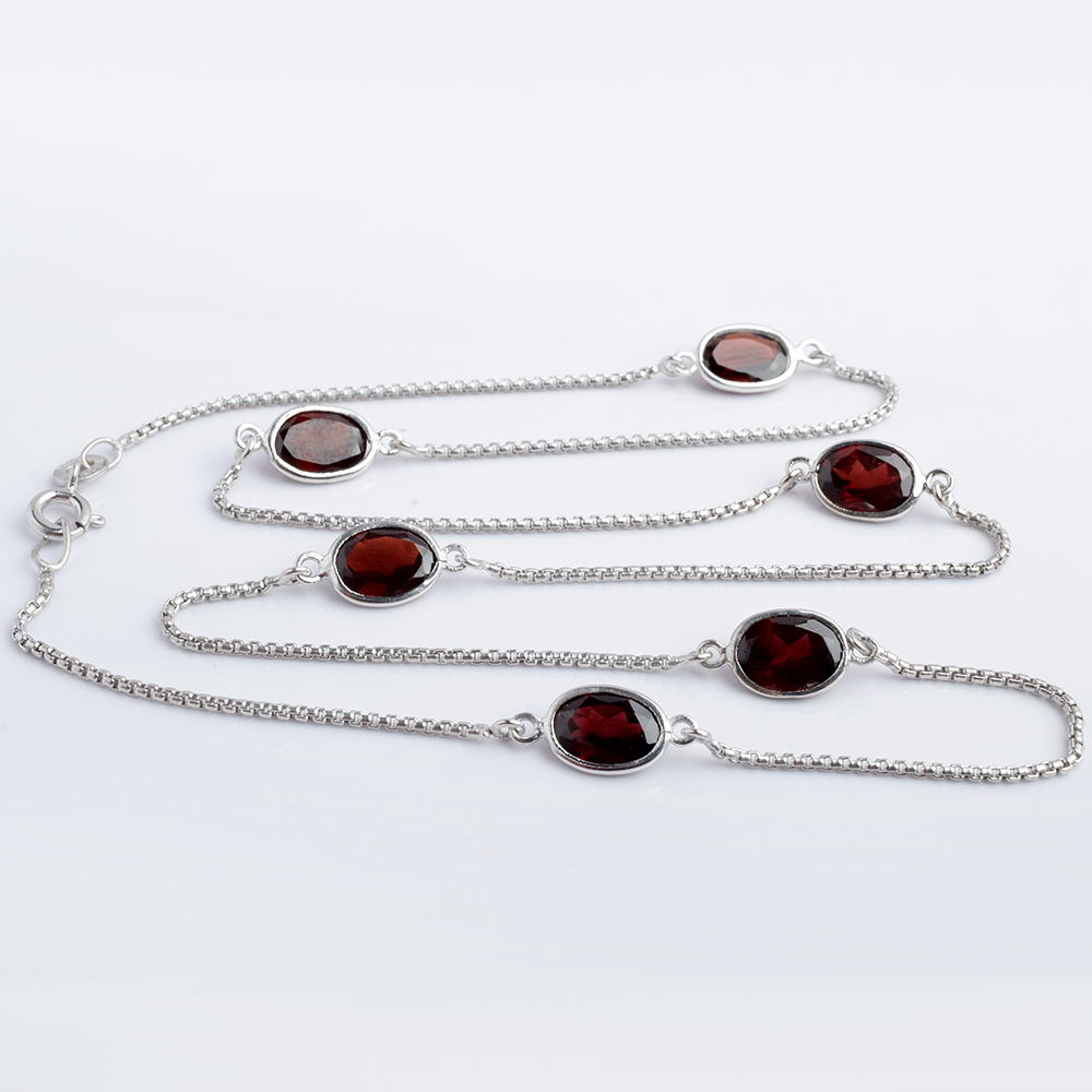Light Weight Silver Chain Necklaces with Garnet